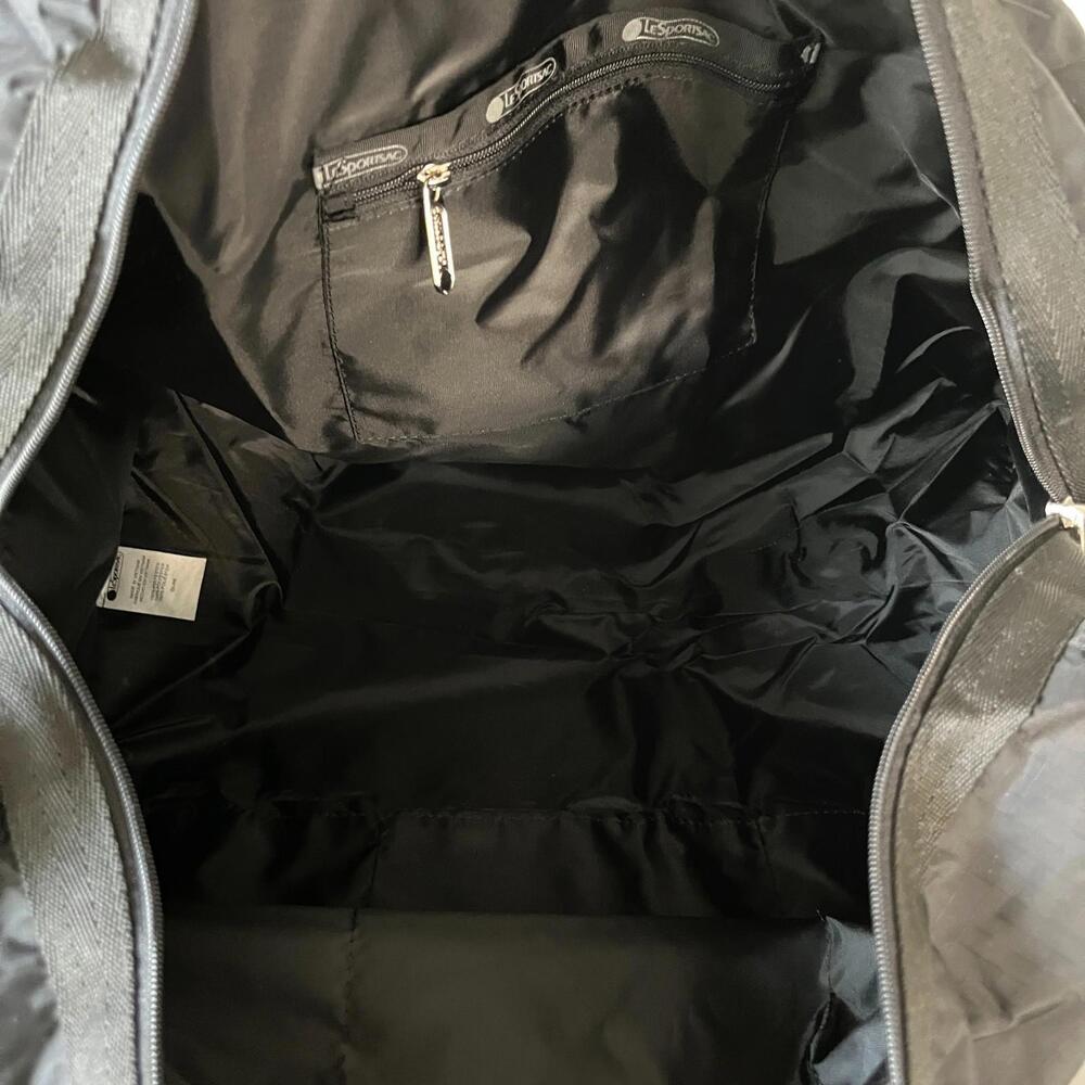 Lesportsac Black Large Weekender NWT - Picture 7 of 8